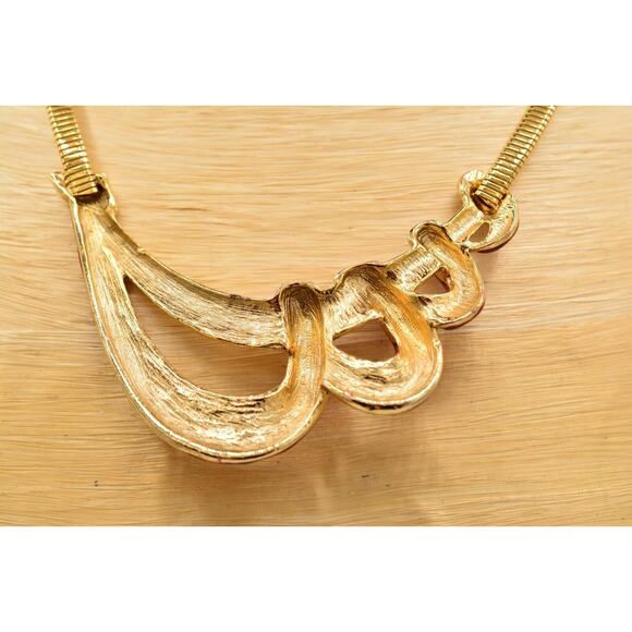 Vintage Collar Necklace Magenta Red Enamel Gold Flex Omega Chain Chunky Bin2C - Picture 11 of 12